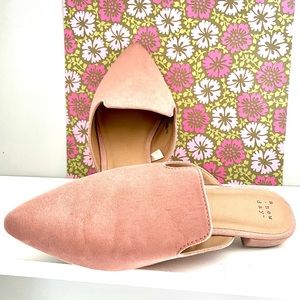 a new day Pink 💗suede flats size 9 **very good condition**